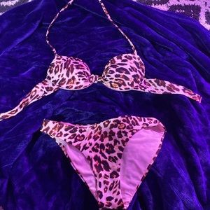 Top and bottom incl, Animal print bikini